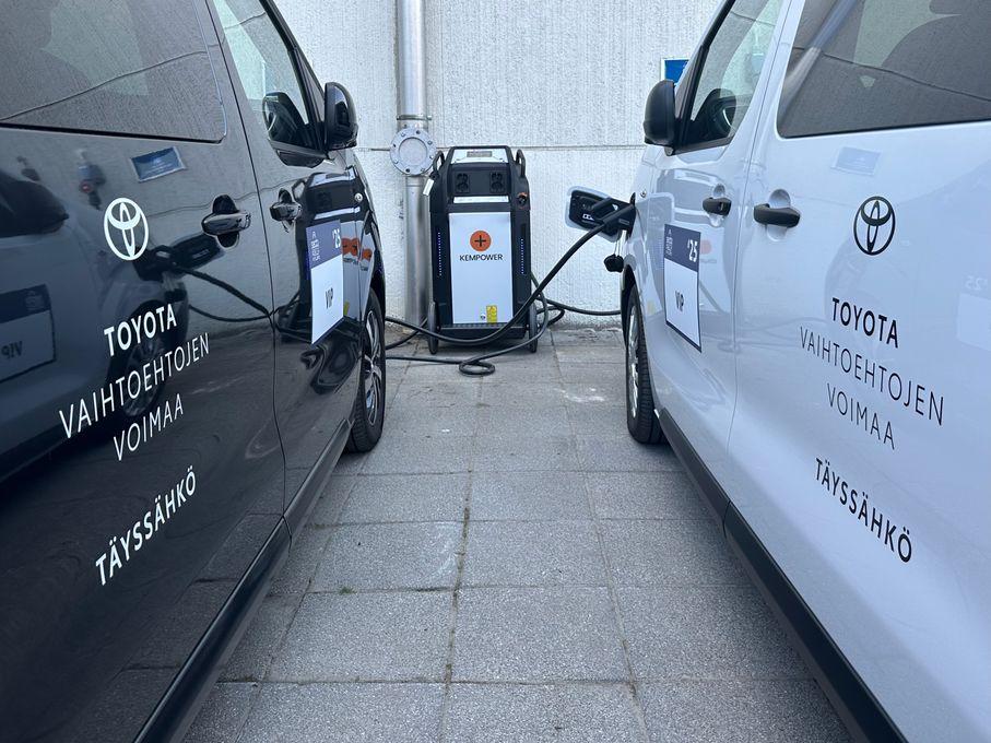 Kempower facilitated the charging of the rally’s fleet of electric support vehicles across the route.